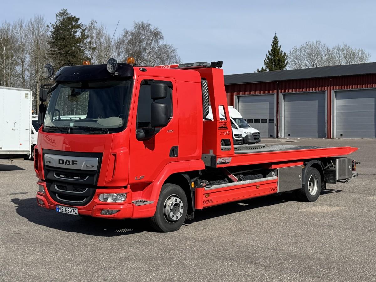 2024 DAF LF210FA - 12T bergingsbi/planbil med Omars-plan, 3-seter