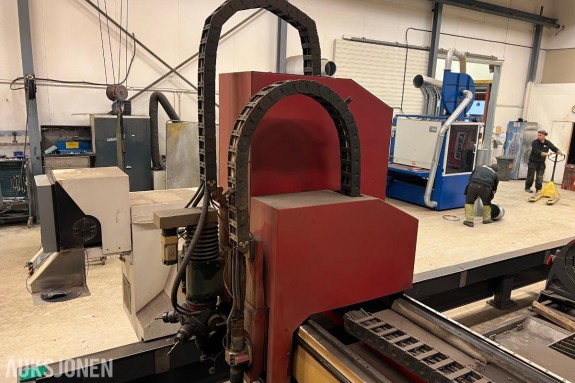 Baykal BPL-H 2506 plasma Baykal BPL-H 2506 plasma med 2500mmx6000mm skjærebord