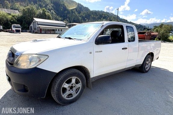 2008 Toyota HILUX 2.5-120 D - KUN 142 240 km - 2 sett hjul