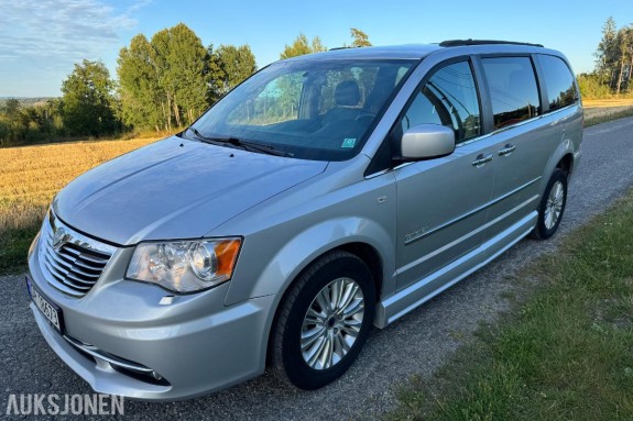 2012 Chrysler Grand Voyager 2.8 163hk automat cruisekontroll keyless navigasjon ryggekamera eu ok 03.2028 - ingen minstepris